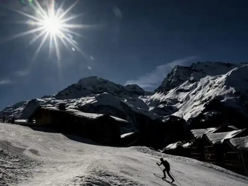 Kayak Merkezinde Tüyler Ürperten Çığ Düşmesi: 1 Kişi Hayatını Kaybetti