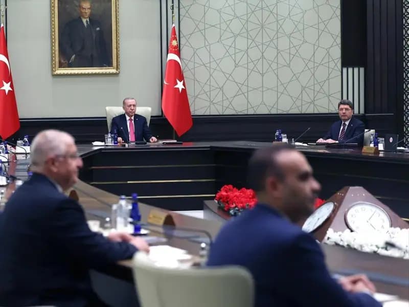 Kabine Suriye ve Asgari Ücret Gündemiyle Toplanıyor