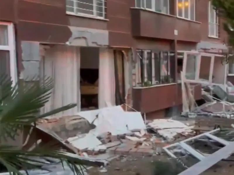 İstanbul'da Apartman Patlamasında 1 Kişi Hayatını Kaybetti