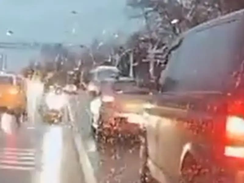 Kocaeli'de Tehlikeli Araç Kullanan Sürücü Yakalandı