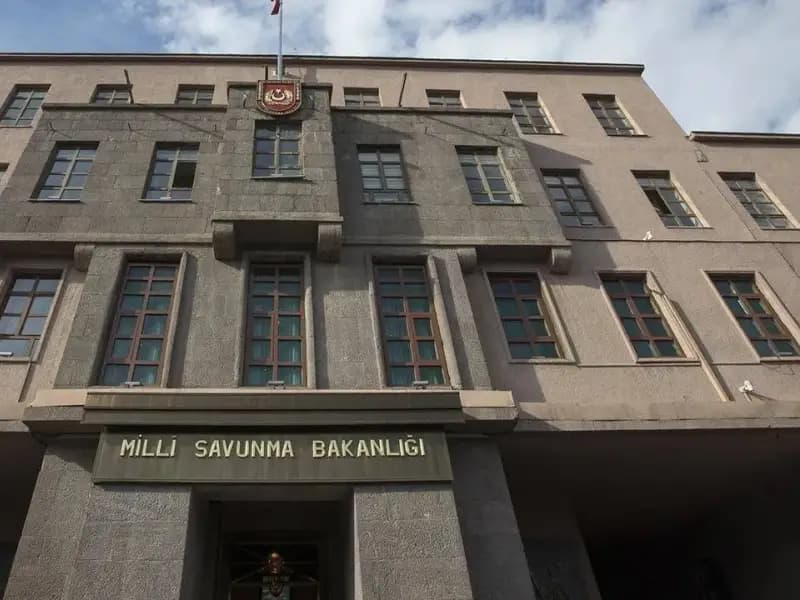 MSB’den Pençe Kilit Harekatı Paylaşımı: Terör Yuvalarına Kilit Vurmaya Devam Ediyoruz