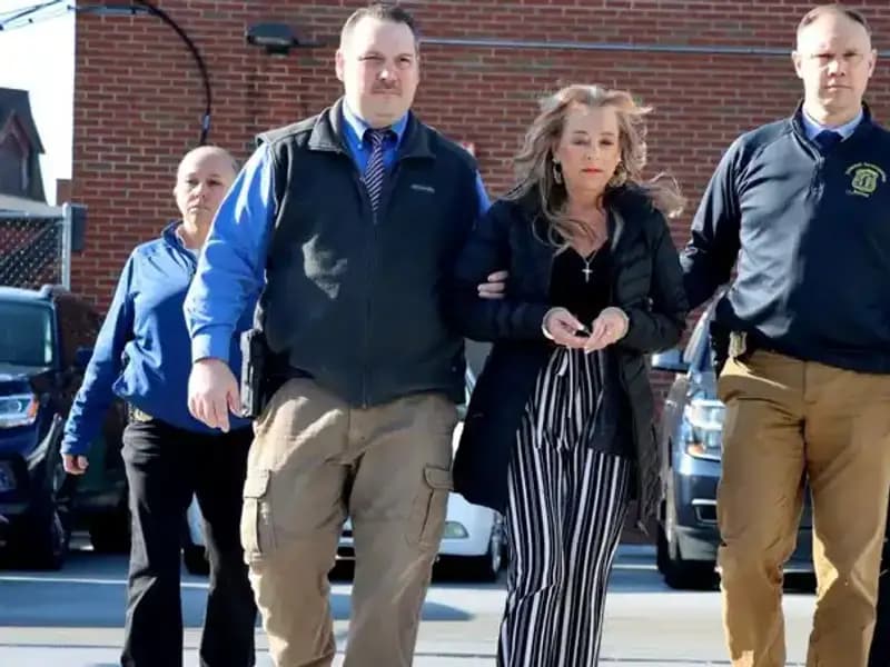 ABD'de Üvey Anne Korkusu: 20 Yıl Süren Esaretin Hikayesi