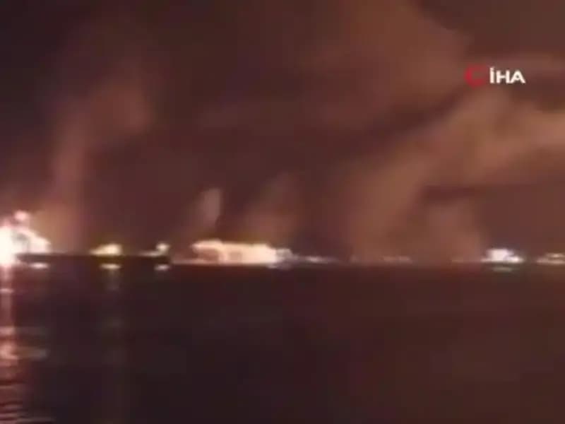 Yemen'deki Yakıt Limanı Saldırısında 22 Kişi Hayatını Kaybetti