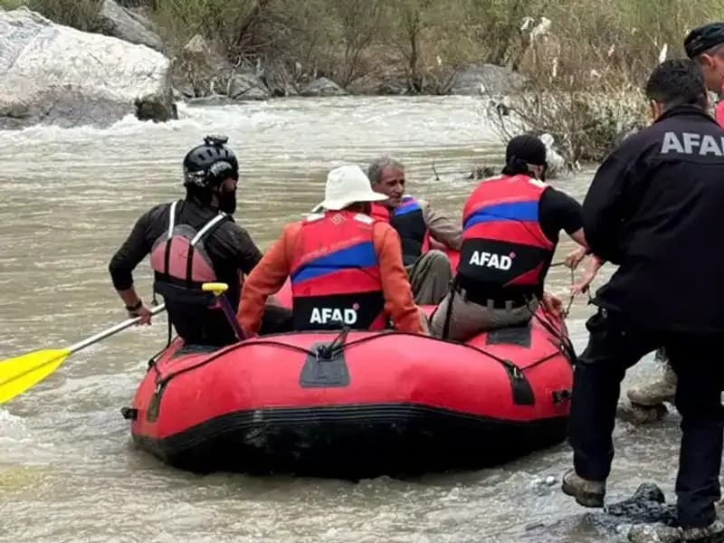 Zap Suyu Kenarında Mahsur Kalan Dört Kişi Kurtarıldı: Olayın Ayrıntıları Belli Oldu