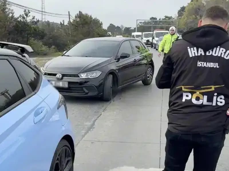 Emniyet Şeridini İhlal Eden Sürücü Suçüstü Yakalandı!