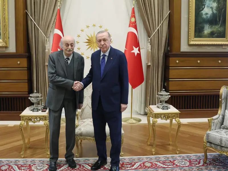 Lübnan'daki Dürzi lider Canbolat'tan Türkiye'ye övgü