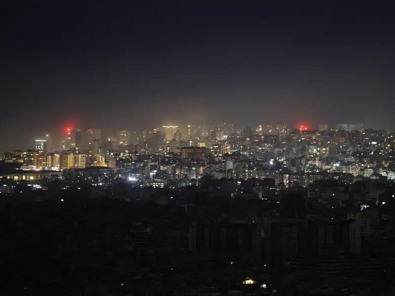 İsrail, Beyrut'ta Bombalamalara Devam Ediyor: 850 Ölü