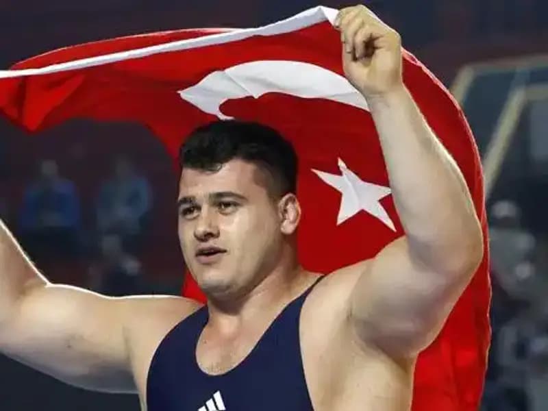 Milli Güreşçi Rıza Kayaalp'e Verilen Şok Cezanın Ardındaki Sebepler Neler?