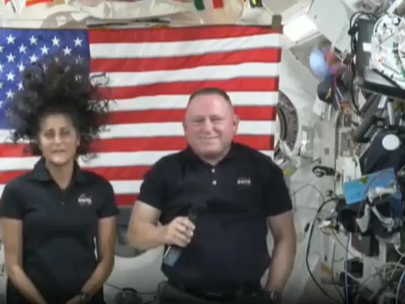 Uzayda mahsur kalan astronotların Dünyaya dönüşü bir kez daha ertelendi