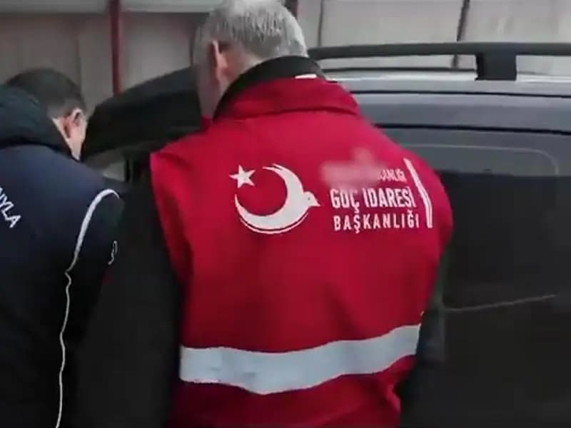 Bakan Yerlikaya: 31 Göçmen Kaçakçısı ve 981 Düzensiz Göçmen Yakalandı