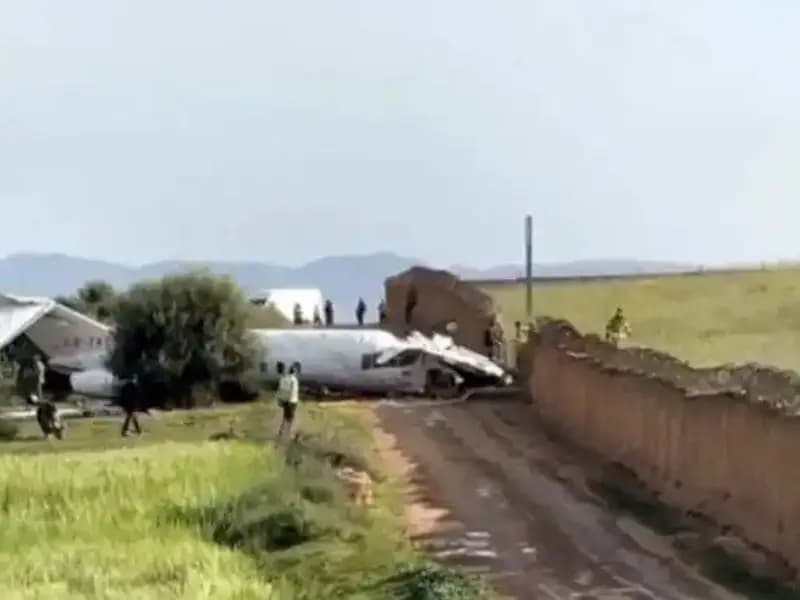 Uçak Kazasında Acı Kayıp: Pistten Çıkan Uçak Duvara Çarptı!