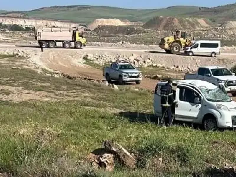Mardin'de Feci Kaza: Dört Kişi Yaralandı, Detaylar Ortaya Çıktı!