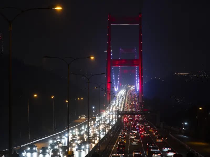 İstanbul'da Bayram Trafiği: Yoğunluk Gece Yüzde 62'ye Ulaştı