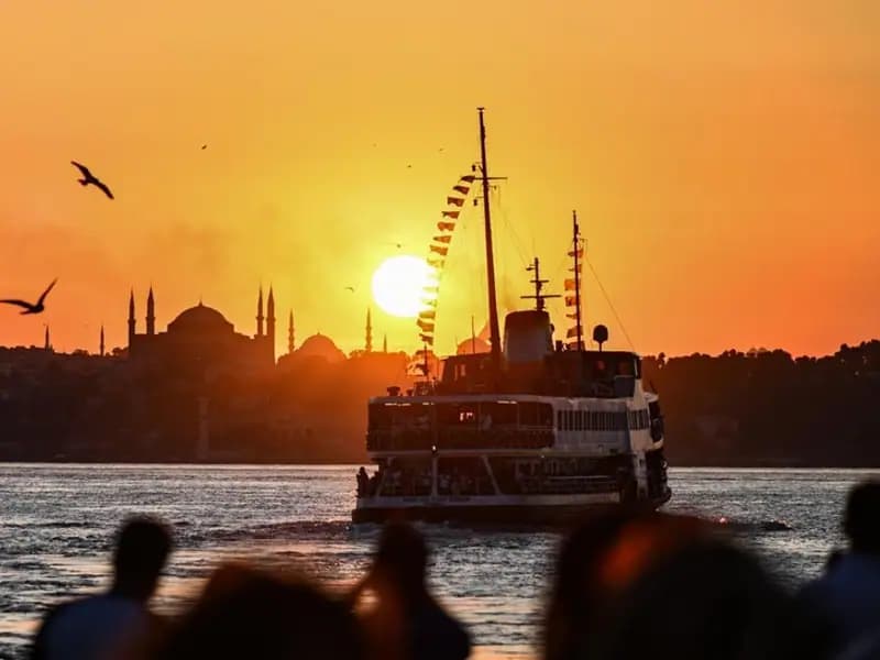 Türkiye Turizm Geliri Rekorunu Sürdürüyor