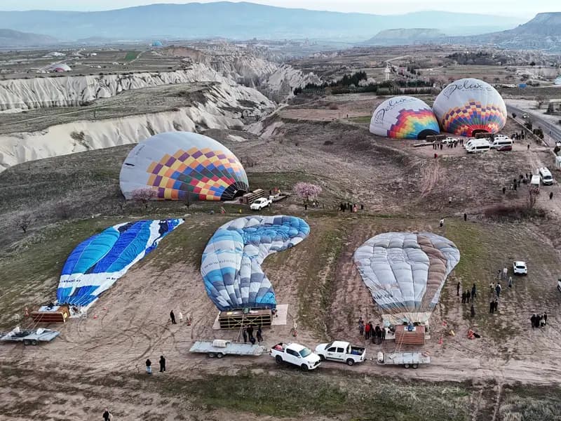 Kapadokya'da Olumsuz Hava Koşullarıyla Balon Turları İptal
