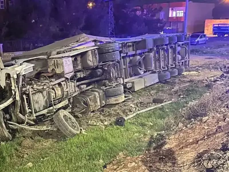 TIR Kazasında 6 Yaralı: Olayın Ayrıntıları ve Kurtarma Çalışmaları