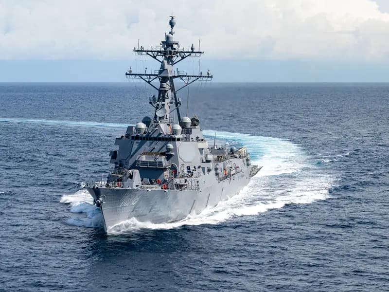 Türkiye'ye Yönelen İran Füzesi 10 Dakikada İmha Edildi