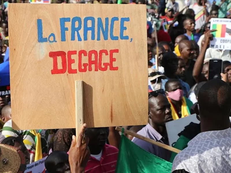 Fransız Kışı Afrika'yı Etkisi Altına Almaya Devam Ediyor