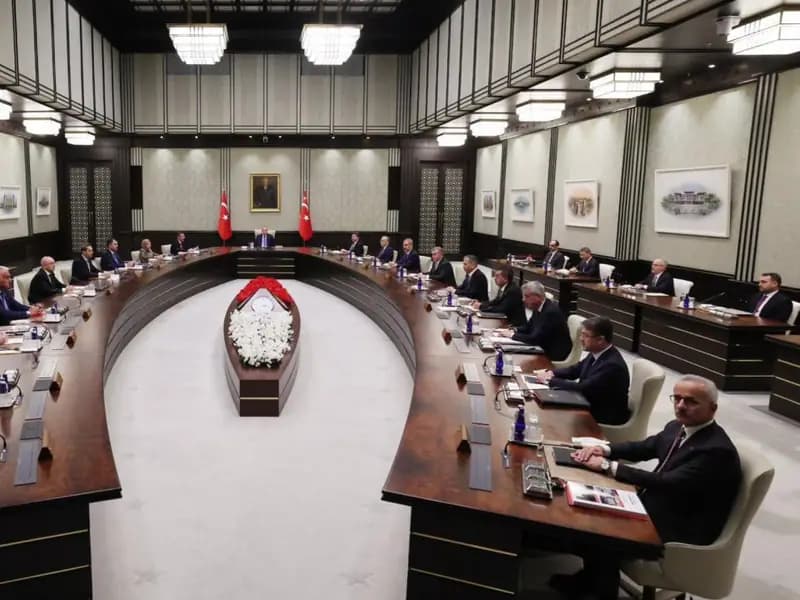 Kabine Toplantısı Halk Sağlığı ve Ekonomi Öncelikli Gündem Maddeleriyle Toplanacak