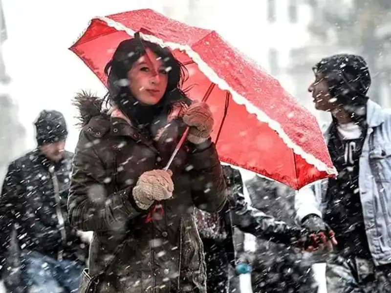 İstanbul’da Soğuk Hava Dalgası: Sıcaklık 20 Derece Birden Düşüyor!