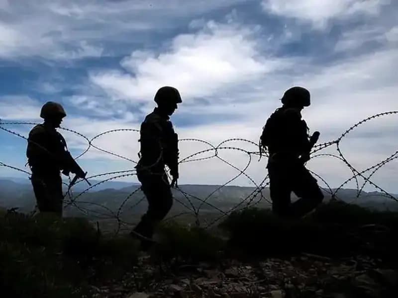 Türkiye’nin İki İlinde 32 Düzensiz Göçmen Operasyonu Düzenlendi