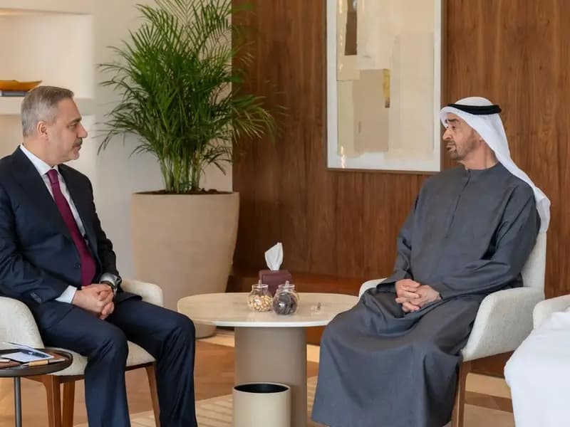 Dışişleri Bakanı Fidan, BAE Devlet Başkanı ile Görüştü