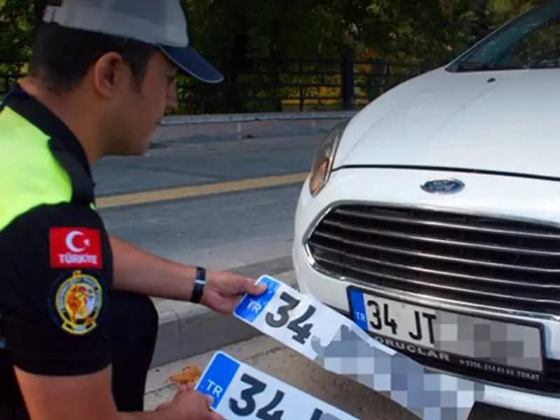 APP Plaka Tartışması: Plakanızın Geçerliliğini Kontrol Edin