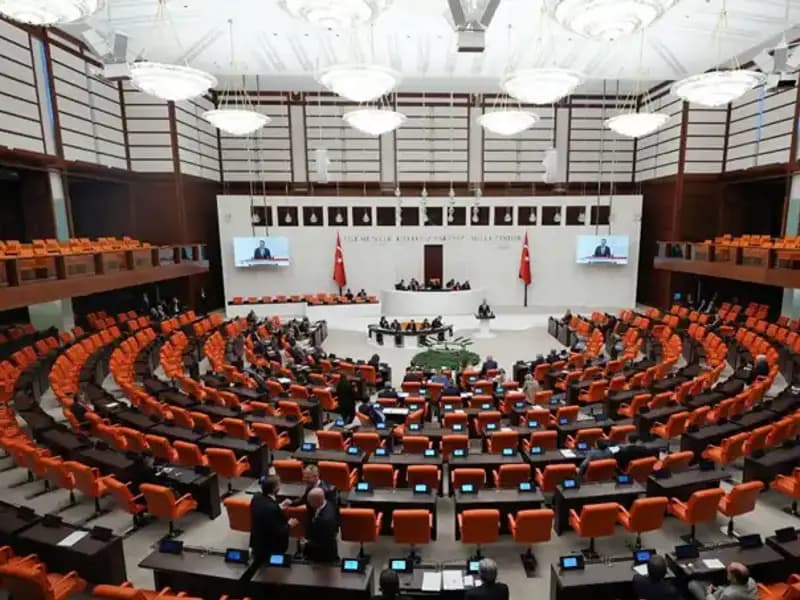 Meclis Başkanlığı Seçimi: Siyasi Arenada Tansiyon Yükseliyor!