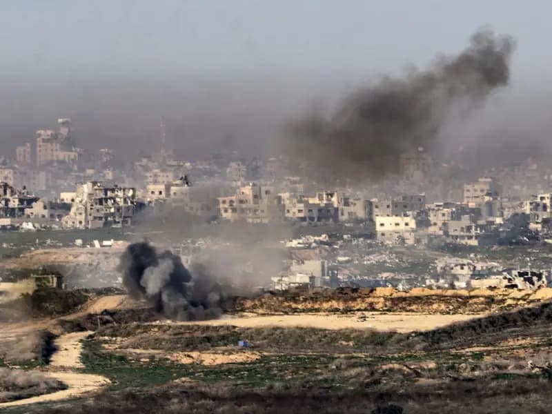 İsrail Ordusu Gazze'ye Saldırılarını Sürdürüyor