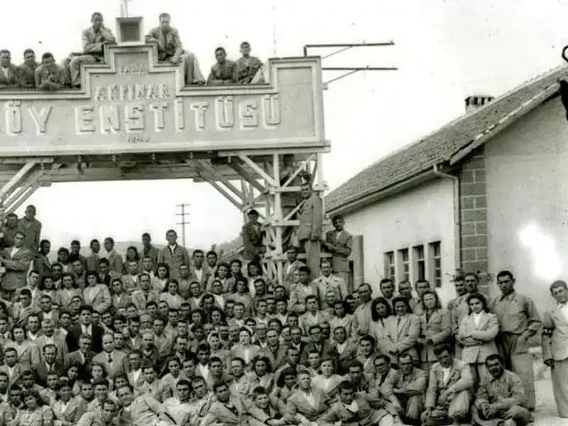 17 Nisan: Köy Enstitüleri'nin Kuruluş Yıl Dönümü ve Önemi