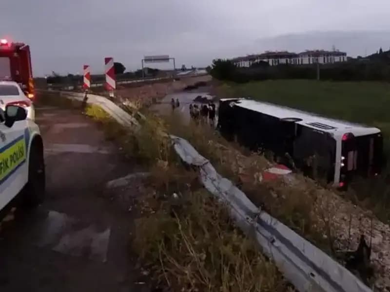 Manisa'daki Yolcu Otobüsü Kazasında Yaralılar: Olayın Detayları Ortaya Çıktı