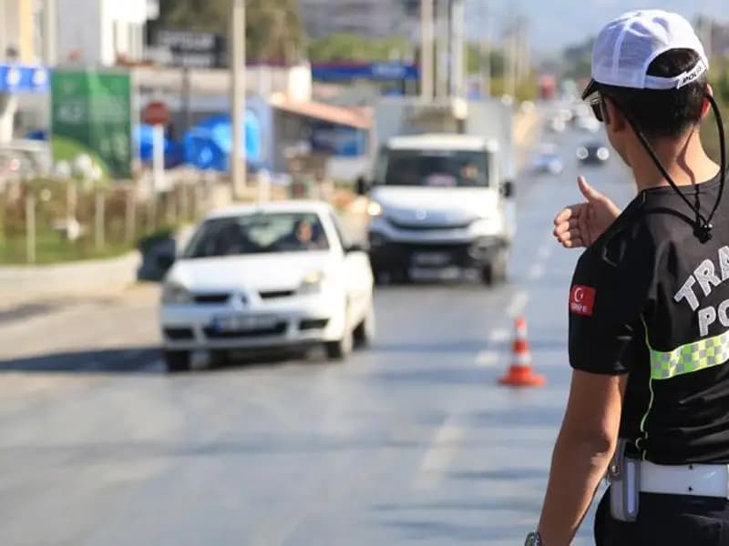10 Bin Polis Adayının Mezuniyet Tarihi Öne Alındı