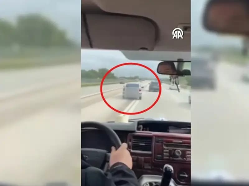 Adana'da Tehlikeli Sürüşe 90 Bin Lira Ceza Uygulandı