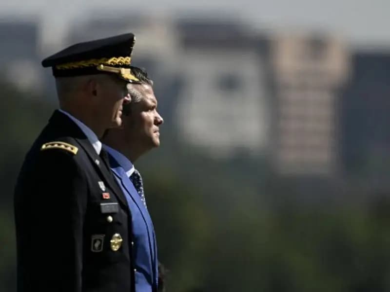 ABD Kara Kuvvetleri'nde Şok Emeklilik: Randy George Görevden Ayrıldı