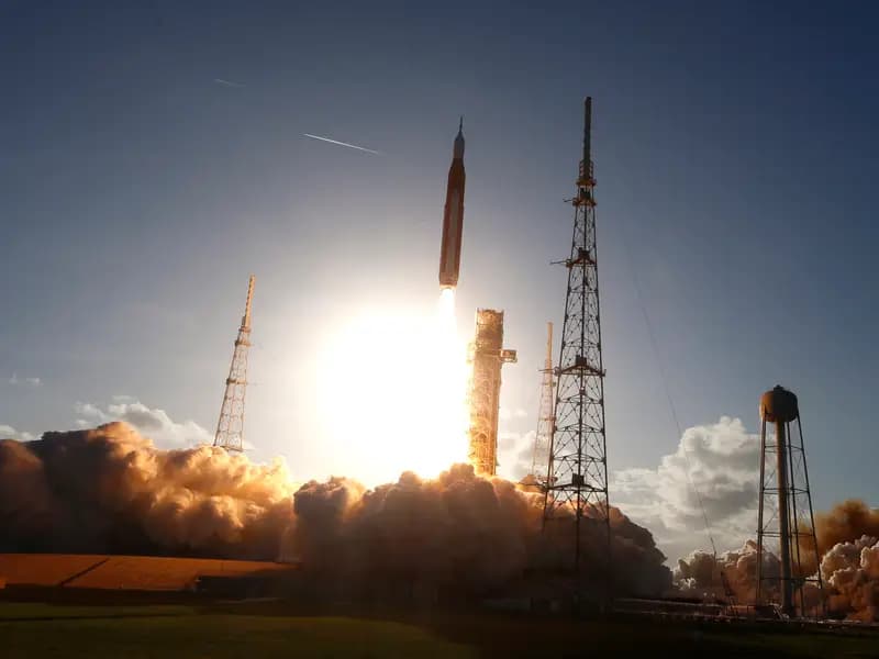 54 Yıl Sonra Ay’a İnsanlı Yolculuk: Artemis II Fırlatıldı