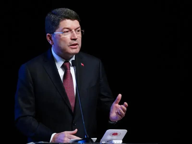 Bakan Tunç: Yangınla ilgili adli soruşturma başlatıldı