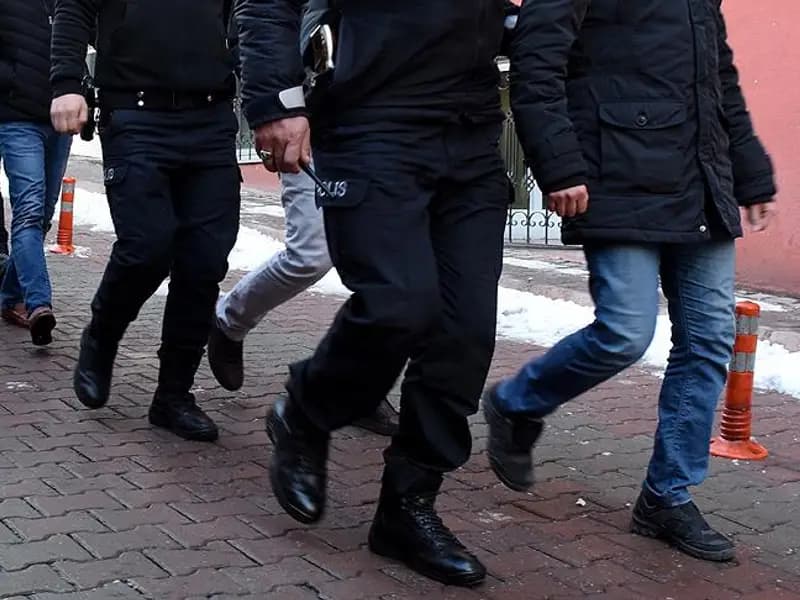 İstanbul'da 5 İlçede Uyuşturucu Operasyonu: 22 Kilo Ele Geçirildi
