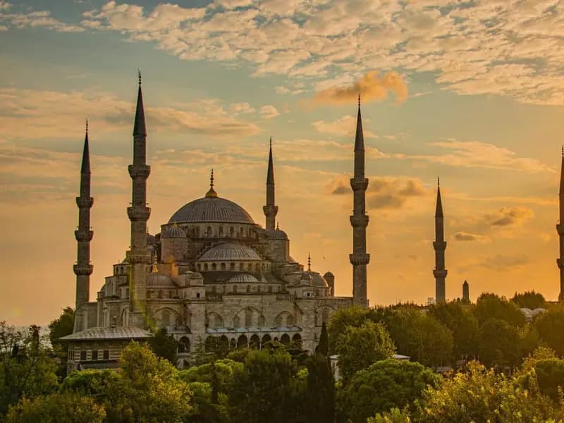 Başlayacak Olan Üç Aylar Dualarla Karşılanıyor