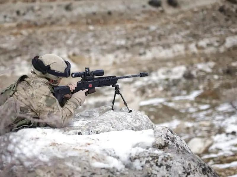 Irak ve Suriye'nin kuzeyinde 5 terörist etkisiz hale getirildi