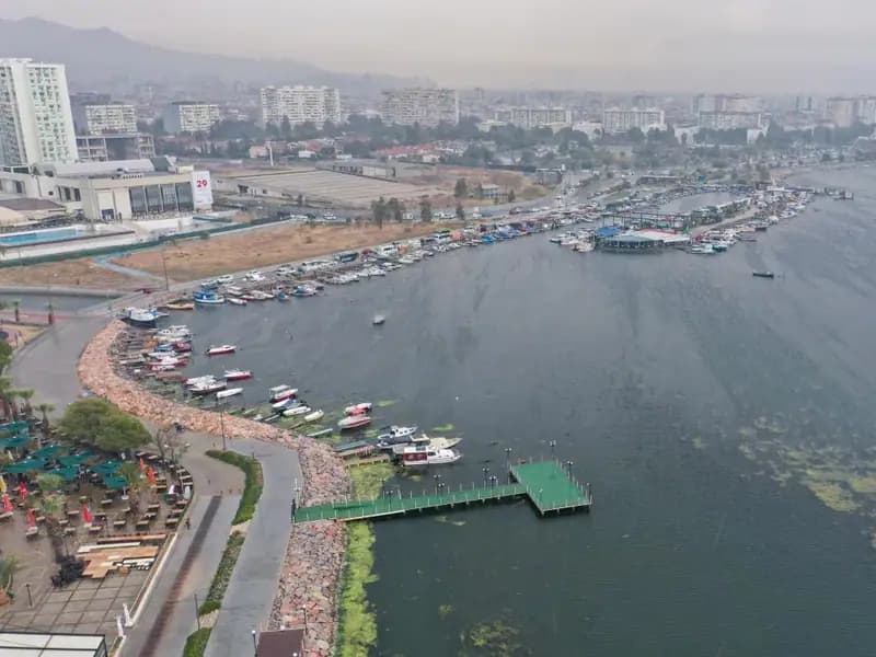 İzmir Körfezi'nde Kirlilik Soruşturması Başlatıldı