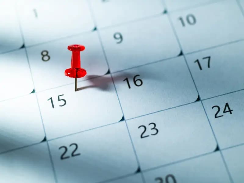 Arefe Günü Resmi Tatil mi, Yarım Gün mü? Detaylar Burada