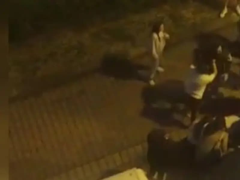 Avcılar'da İki Aile Arasında Kavga: Sinir Krizi Geçiren Kadın