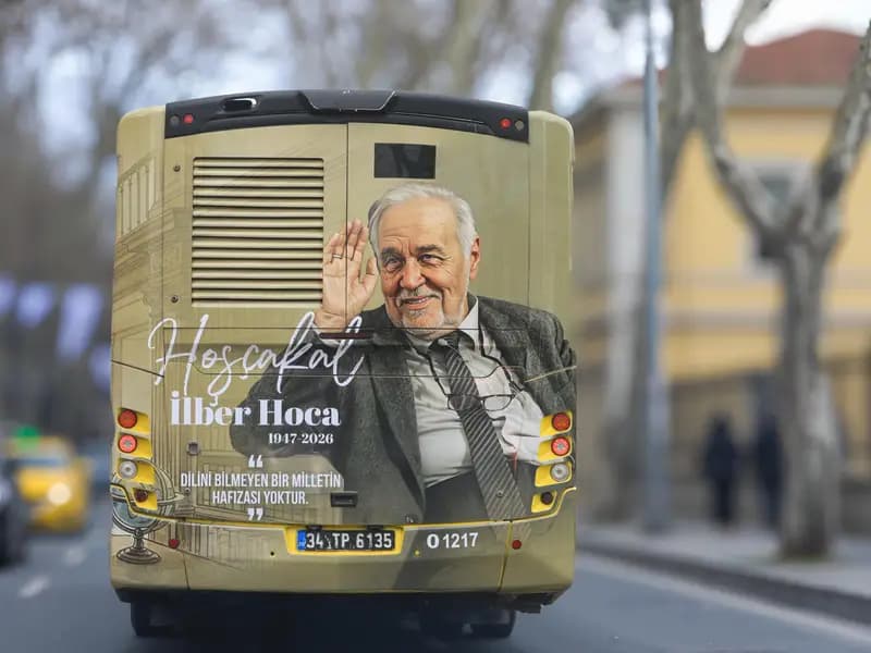 İETT, İlber Ortaylı Anısına Özel Saygı Otobüsü Hizmete Aldı