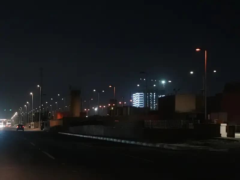 Bağdat'ta Şiddetli Patlamalar: ABD Üssüne Saldırı İddiası