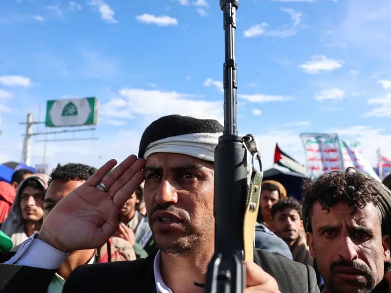 Husiler, İsrail'e İlk Füze Saldırısını Gerçekleştirdi