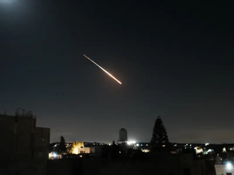 İran, Tel Aviv'e Füze Saldırıları Düzenledi: NTV Görüntüledi