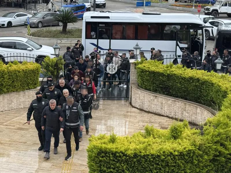 Marmaris'te Rüşvet Soruşturmasında 4 Kişi Tutuklandı