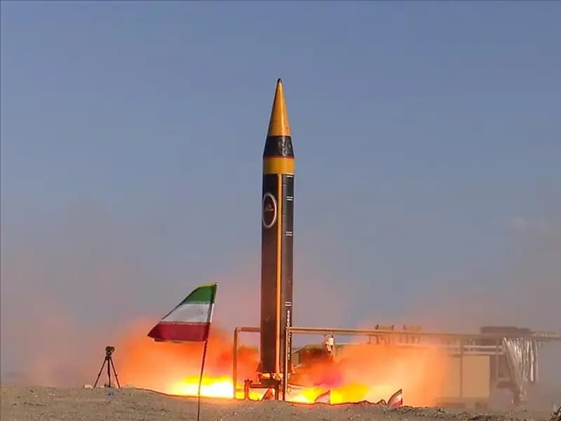 İran, ABD-İngiltere Üssünü Hedef Aldı: Savaşın 22. Günü