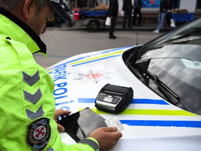 Trabzon'da 1 Milyon Lira Ceza Kesen Sürücü Araç Satışa Çıkardı