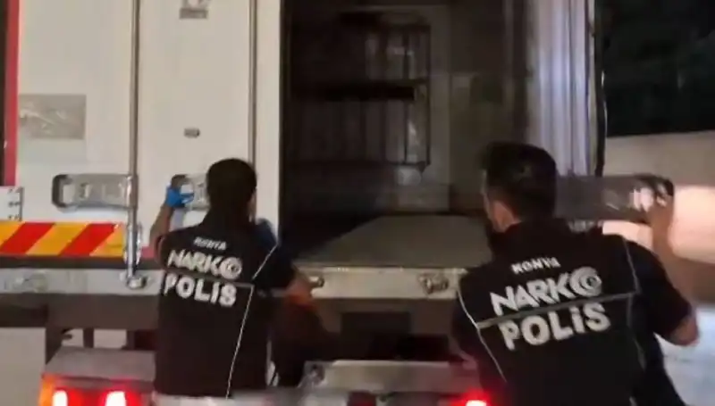 Konya'da Uyuşturucu İle Mücadelede Önemli Operasyon: Dört Şüpheli Tutuklandı